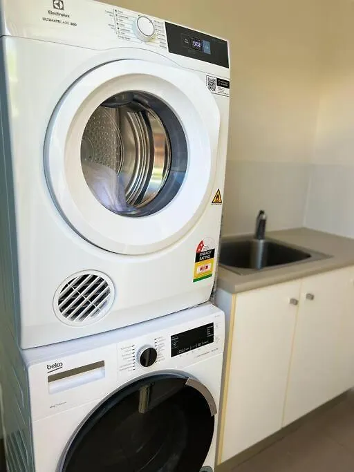 Apartment Lux In Bundy - Wifi, Ac, Netflix And Comfort Bundaberg